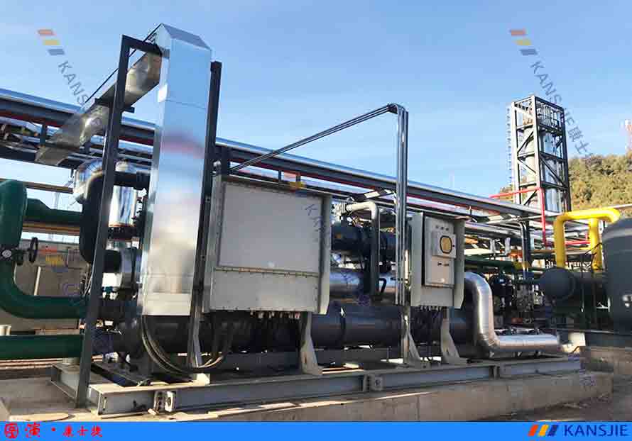 水冷螺桿式低溫防爆制冷機(jī)組在天然氣中的使用案例照片